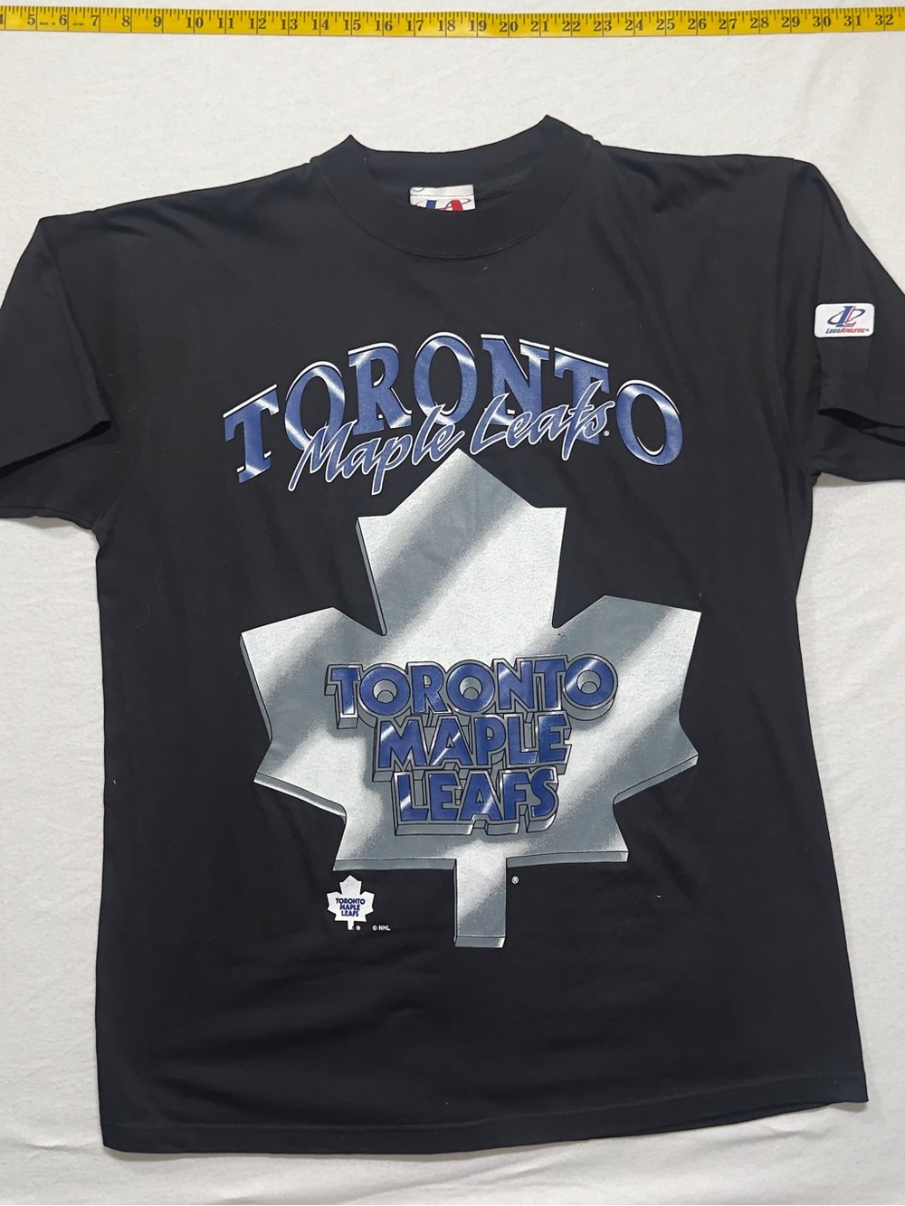 1990s Toronto Maple Leafs Black Graphic T-Shirt single stitch